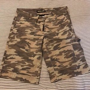 Guess camo baggies